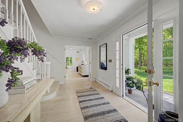 240 Eastwoods Road, Pound Ridge, NY 10576