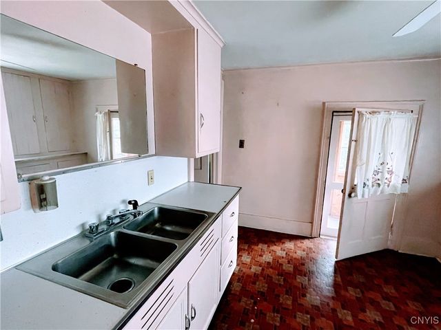 2-4 Maple Street, Auburn, NY 13021