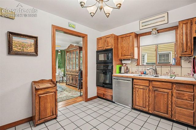 718 E San Miguel Street, Colorado Springs, CO 80903