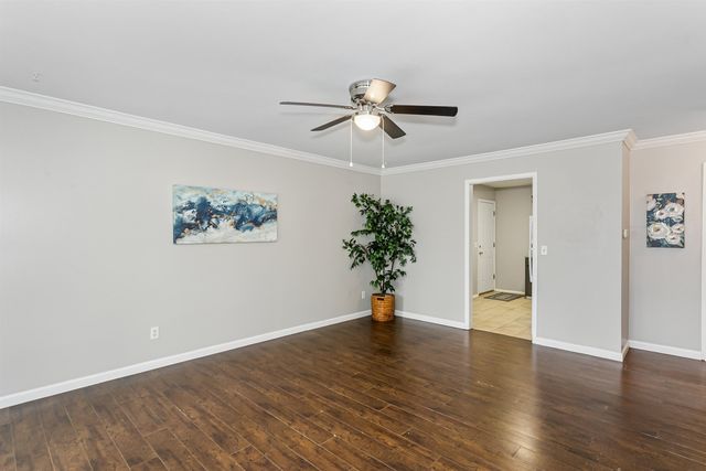 534 N Richmond Ave, Wichita, KS 67203