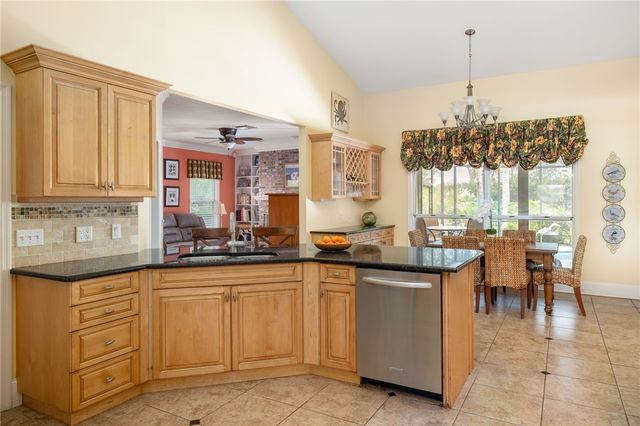 1447 56th Square E, Vero Beach, FL 32966