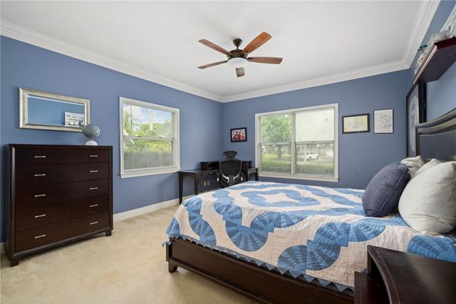 1447 56th Square E, Vero Beach, FL 32966