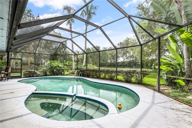 1447 56th Square E, Vero Beach, FL 32966