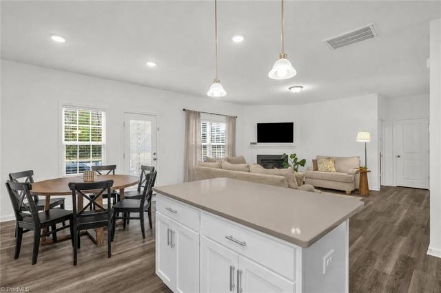 828 Sagemount Street, Jamestown, NC 27282