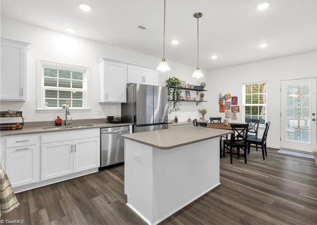 828 Sagemount Street, Jamestown, NC 27282