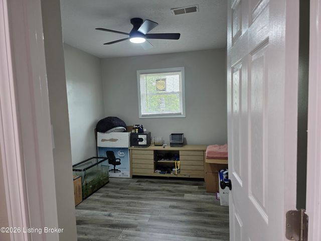 1222 Clear Ridge Ln, Radcliff, KY 40160