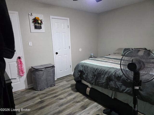 1222 Clear Ridge Ln, Radcliff, KY 40160