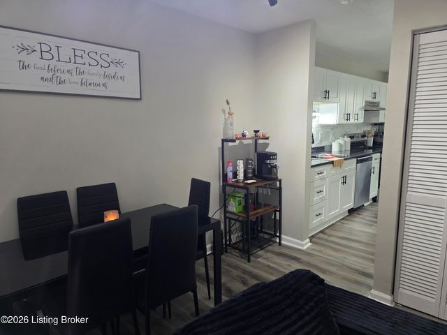 1222 Clear Ridge Ln, Radcliff, KY 40160