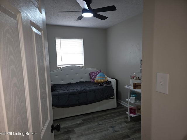 1222 Clear Ridge Ln, Radcliff, KY 40160