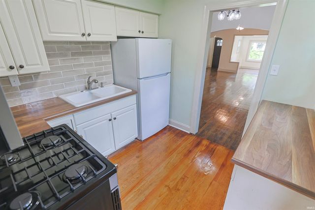 336 Parkovash Avenue, South Bend, IN 46617