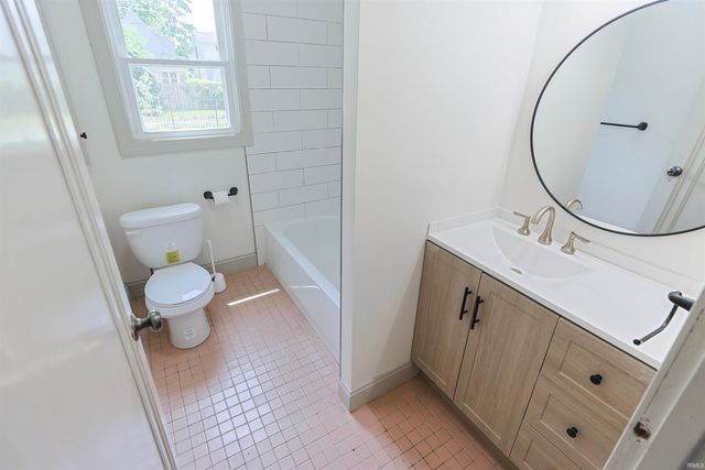 336 Parkovash Avenue, South Bend, IN 46617