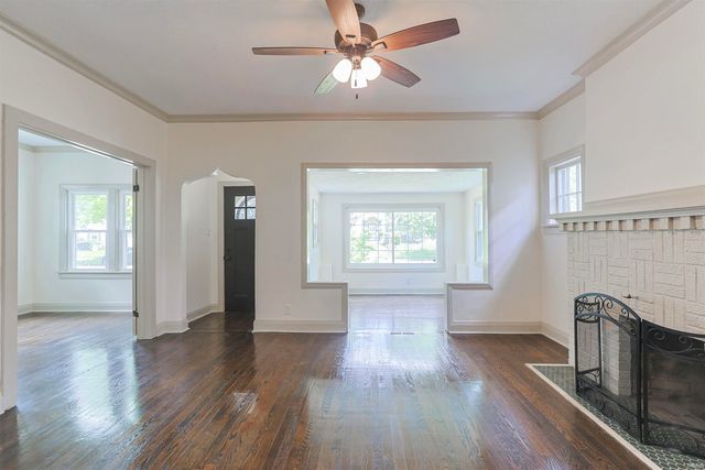 336 Parkovash Avenue, South Bend, IN 46617