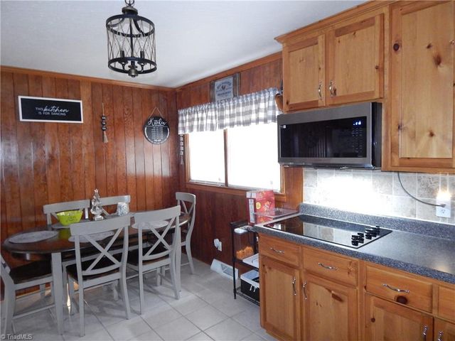 1185 Babe Gray Road, Westfield, NC 27053