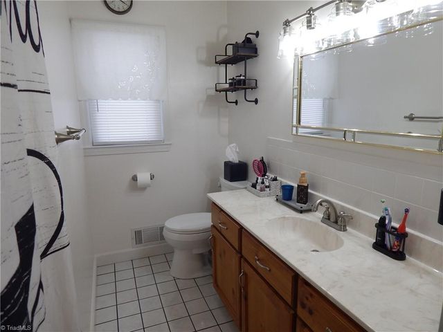 1185 Babe Gray Road, Westfield, NC 27053