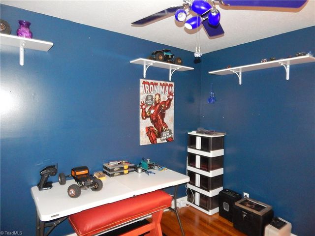 1185 Babe Gray Road, Westfield, NC 27053