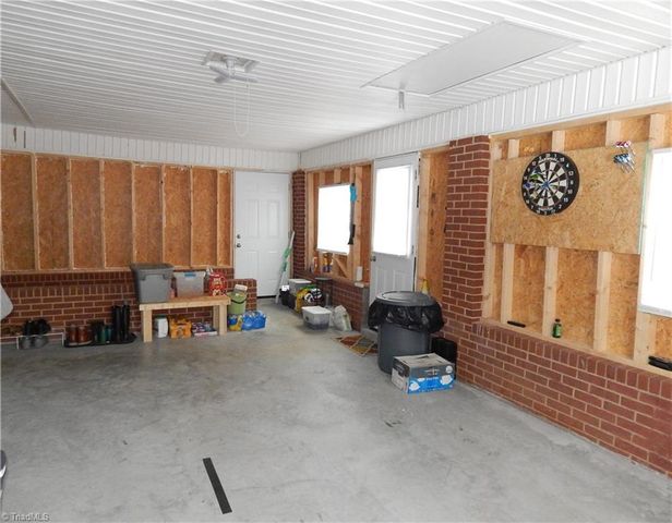 1185 Babe Gray Road, Westfield, NC 27053