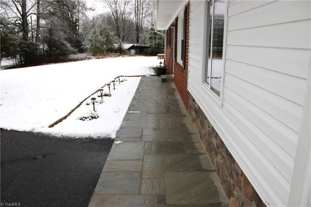 1185 Babe Gray Road, Westfield, NC 27053