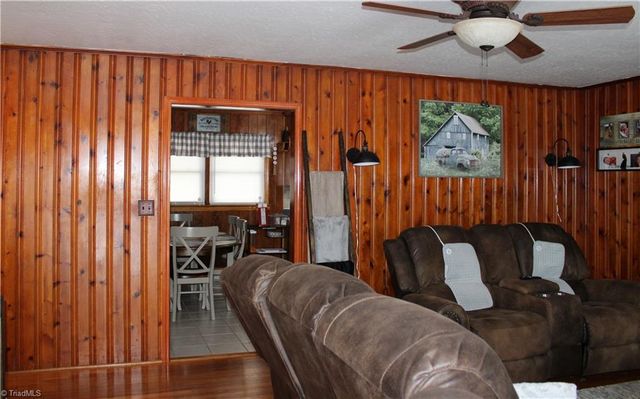 1185 Babe Gray Road, Westfield, NC 27053