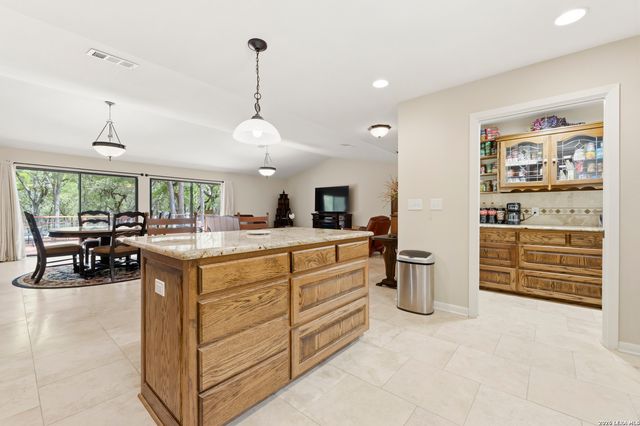 110 Suttles Ave, San Marcos, TX 78666
