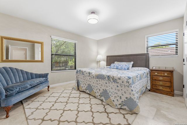 110 Suttles Ave, San Marcos, TX 78666