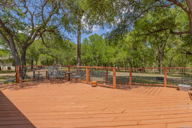 110 Suttles Ave, San Marcos, TX 78666