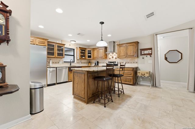 110 Suttles Ave, San Marcos, TX 78666
