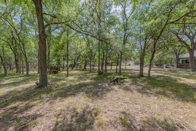 110 Suttles Ave, San Marcos, TX 78666