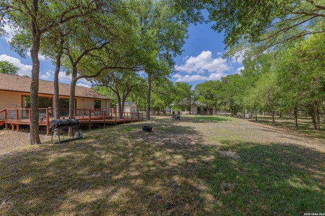 110 Suttles Ave, San Marcos, TX 78666