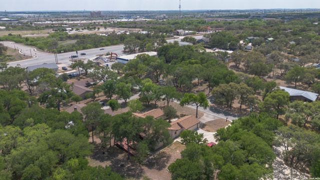 110 Suttles Ave, San Marcos, TX 78666