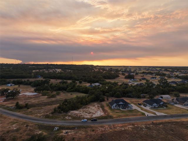 1080 Gonzollas Road, Springtown, TX 76082