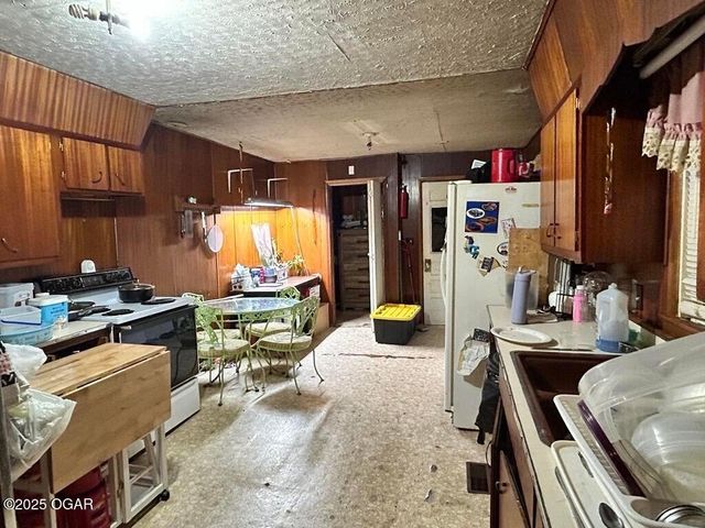 5981 Pearl Street, Joplin, MO 64801