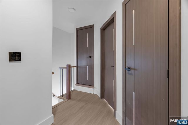 27 Valley Way, West Orange, NJ 07052