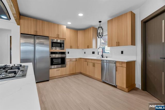 27 Valley Way, West Orange, NJ 07052