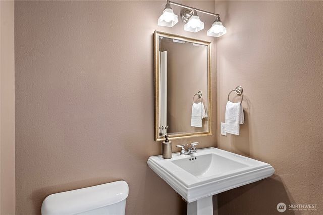 11320 SE 60th Street, Bellevue, WA 98006