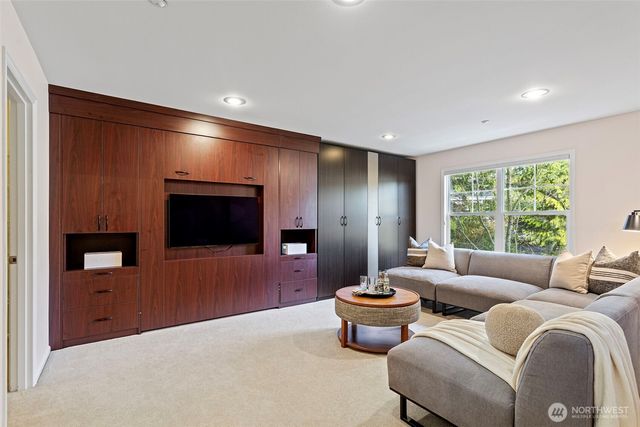 11320 SE 60th Street, Bellevue, WA 98006