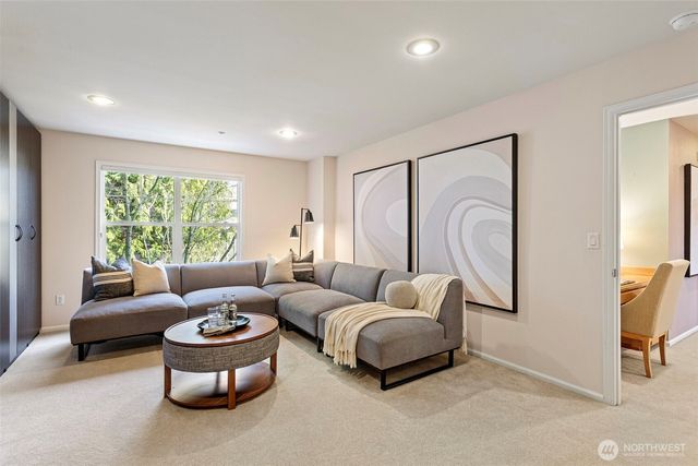 11320 SE 60th Street, Bellevue, WA 98006