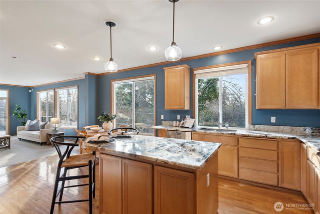 11320 SE 60th Street, Bellevue, WA 98006