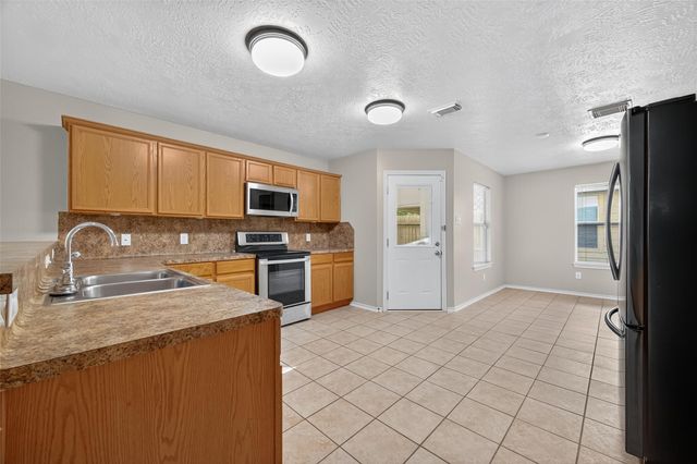 5454 Cilantro Lane, Baytown, TX 77521