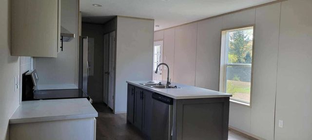 15 First Street, Morristown, VT 05661