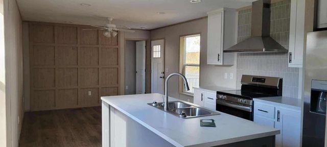 15 First Street, Morristown, VT 05661