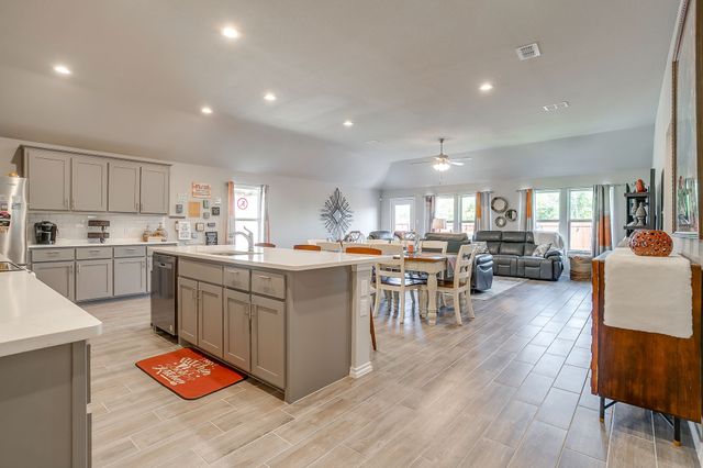 6316 Utopia Drive, Fort Worth, TX 76179