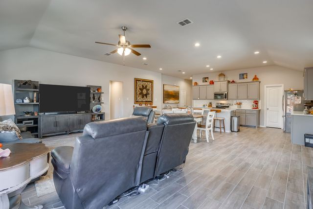 6316 Utopia Drive, Fort Worth, TX 76179