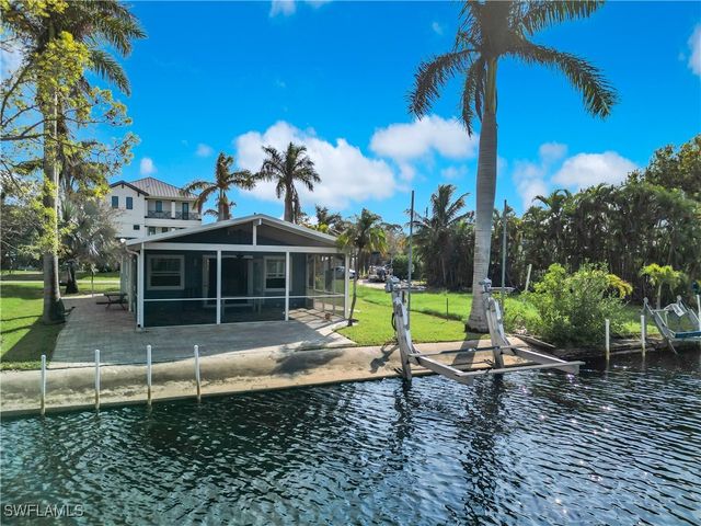 27571 Tarpon WAY, Bonita Springs, FL 34134