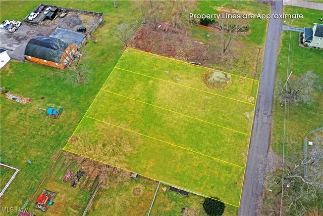 2035 Woodward Avenue, Youngstown, OH 44514