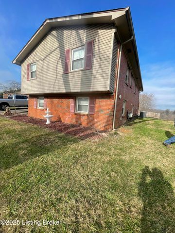 2618 Windsor Forest Dr, Louisville, KY 40272