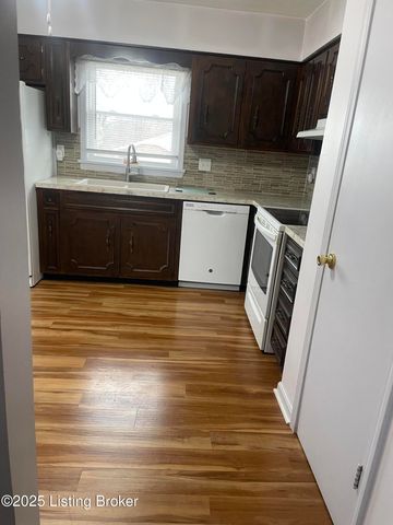 2618 Windsor Forest Dr, Louisville, KY 40272