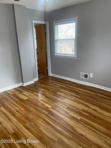 2618 Windsor Forest Dr, Louisville, KY 40272