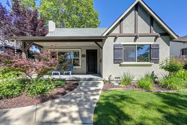 1865 44th St, Sacramento, CA 95819