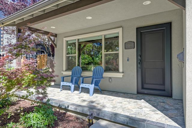 1865 44th St, Sacramento, CA 95819
