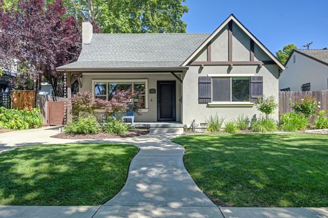 1865 44th St, Sacramento, CA 95819